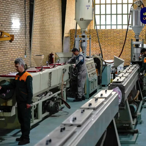 Production-line-4 خط تولید شرکت ساقه طلایی